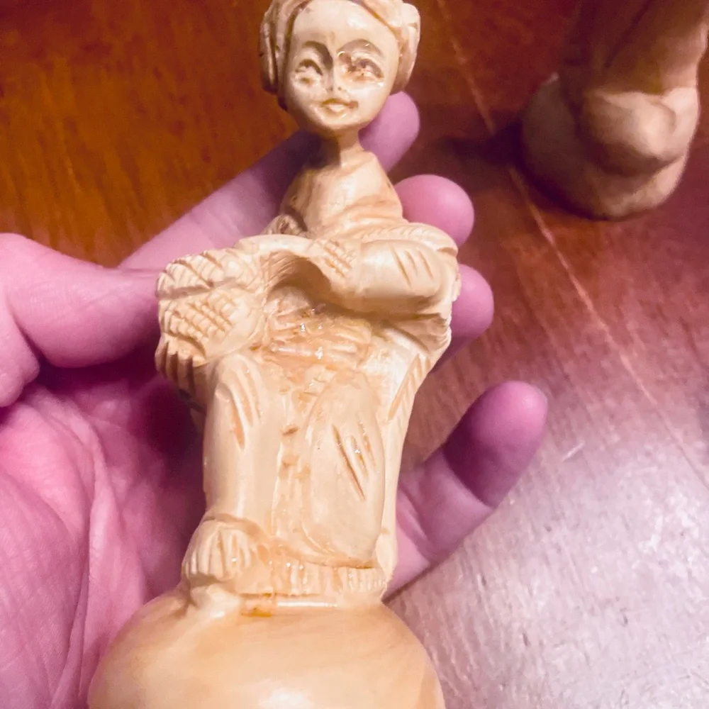3 Vintage Hand Carved Olive Wood Statues - Picture 4 of 6